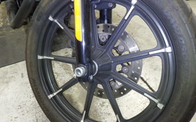 HARLEY XL883N 2015