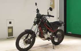 YAMAHA TRICKERS DG16J