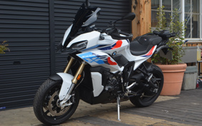 BMW S1000XR 2022 0E41