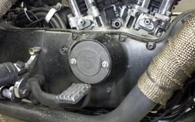 HARLEY XLH883 HUGGER 2013