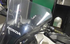 HONDA CB200X
