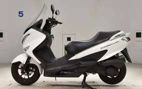 SUZUKI SKYWAVE 200 (Burgman 200)