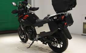 SUZUKI Vｽﾄﾛｰﾑ250