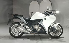 HONDA VFR1200F DCT 2010 SC63