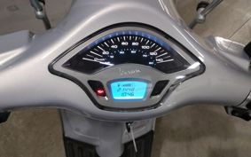 VESPA PRIMA BEIGE RA125 M8212