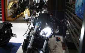 HARLEY  HARLEY RH975 NIGHT  STAR  2023 ZH1