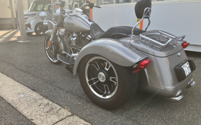 HARLEY FLRT 2017 MCC