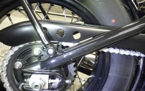 TRIUMPH BONNEVILLE BOBBER 2025