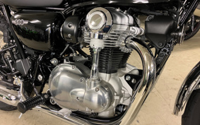 KAWASAKI W800 2025