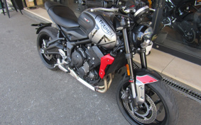 TRIUMPH TRIDENT 660 2021 LGL10U
