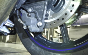 TRIUMPH BONNEVILLE 2015