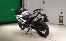 YAMAHA YZF-R15 2025
