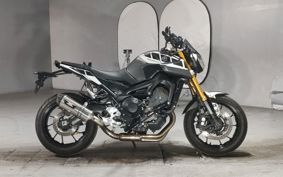 YAMAHA MT-09 RN34J