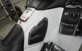 HONDA GL 1800 GOLD WING 2013 SC68