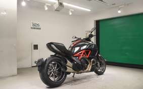 DUCATI DIAVEL Carbon 2015