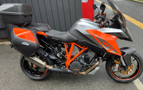 KTM 1290 SUPER DUKE GT 2016 V6940