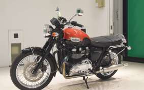 TRIUMPH BONNEVILLE T100 2015