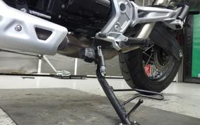 MOTO GUZZI V85 TT 2022