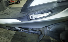 YAMAHA CYGNUS 125 XSR 3