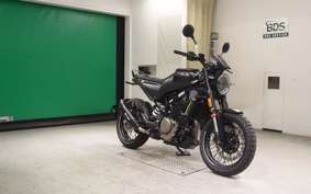 HUSQVARNA SVARTPILEN 401 2023