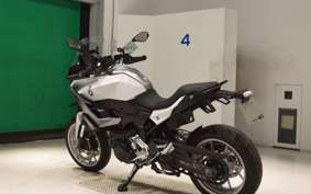 BMW F900XR 2021