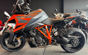KTM 1290 SUPER DUKE GT V6940