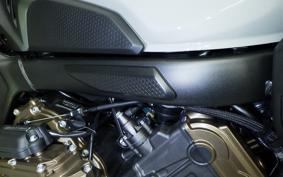 HONDA CB650R E-Clutch 2026 RH17