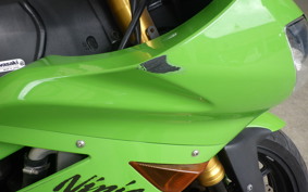 KAWASAKI ZX 10 NINJA R 2004 ZXT00C