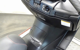 SUZUKI SKYWAVE 250M CJ45A