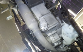 YAMAHA YZF-R15 2013