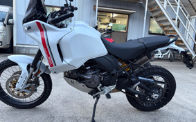DUCATI DESERT X 2024 1X00