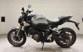 HONDA CB650R E-Clutch 2024 RH17