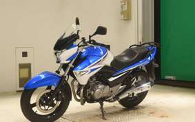 SUZUKI GSR250 2020