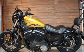 HARLEY XL883N 2015 LE2