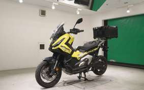 HONDA X-ADV 750 2025 RH21