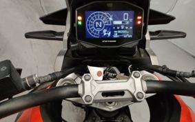 SUZUKI DL1050 (V-Strom 1050) EF11M