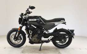 HUSQVARNA SVARTPILEN 401 2021