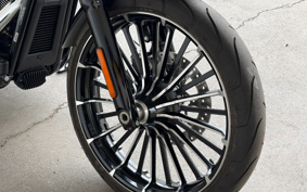 HARLEY FXBR 2024 YEZ