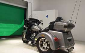 HARLEY FLHTCUTG TRIKE 2016