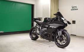 YAMAHA YZF-R7 2024 RM39J