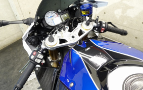BMW HP4 2014 0D01