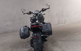 TRIUMPH  TRIUMPH  ROCKET 3R 2021 YBG11J