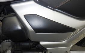 MOTO GUZZI BREVA 750 2009