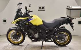 SUZUKI DL650 ( V-Strom 650 ) XTA 2021 C733A