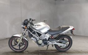 HONDA VTR 250 MC33