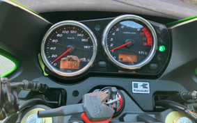 KAWASAKI ZRX1200 DAEG 2010 ZRT20D