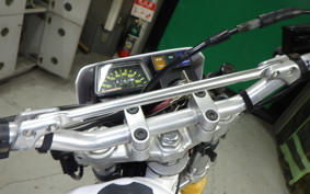 YAMAHA SEROW 225 W 4JG