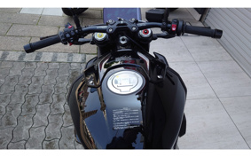 BMW S1000R 2024 0E51