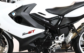 BMW F800GT 2014 0B03