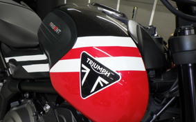 TRIUMPH TRIDENT 660 2025